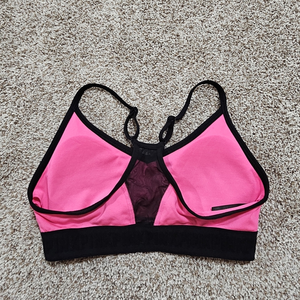 Pink Victoria Secret bra - Picture 4 of 8